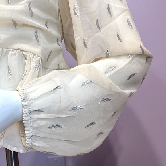 New Jacquard-patterned Peplum Cream Silver Blouse ! - Picture 5 of 12